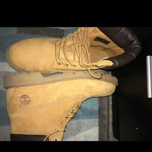 Excellent mint Mens Timberland boots beautiful